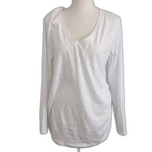 Women's Maternity by Ingrid & Isabel T-Shirt White Size L